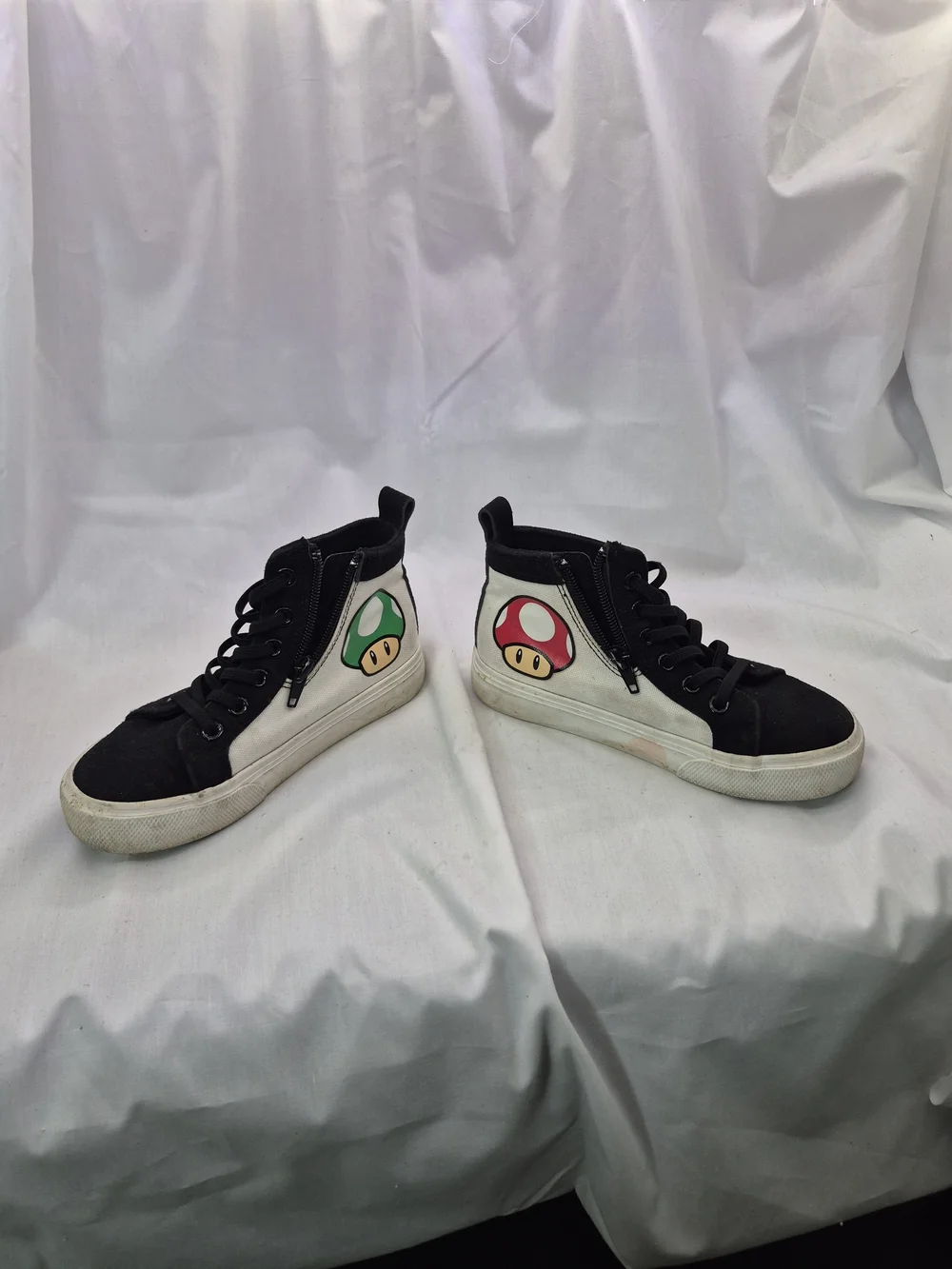 Nintendo Black High-Top Kids Sneakers with Character Print‎